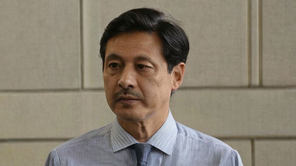 大左瞪眼自拍引发网友热议被指幕后黑手试图毁掉他的“脱单神器”身份