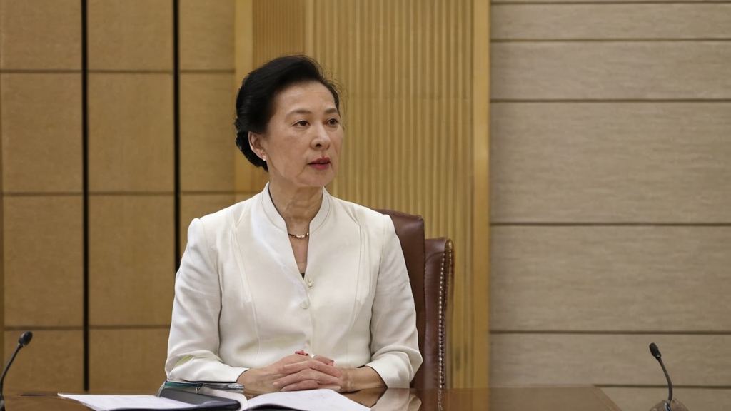 娱乐圈秘密花园被曝虚假料，知情者揭露内幕引热议
