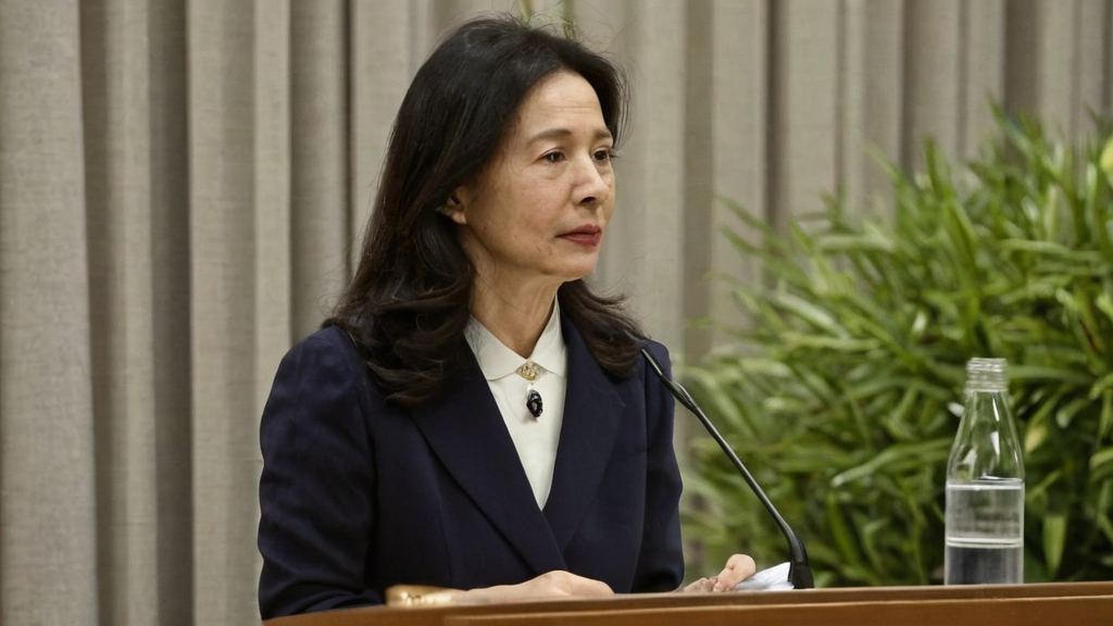 娱乐圈助理小花的崛起,从幕后到台前的网络热门事件揭秘