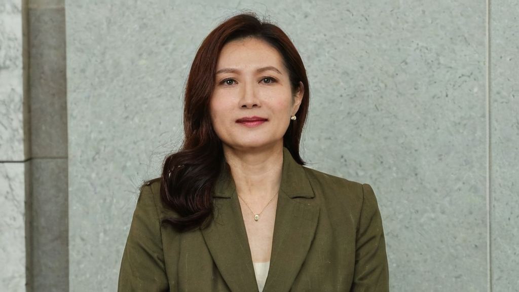 博纳旗下明星展现多面魅力 大左姐弟恋表态引发热议