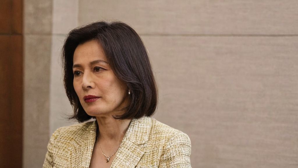 娱乐吃瓜酱美女在线观看引发热议，酱蛋糕视频下载成新宠