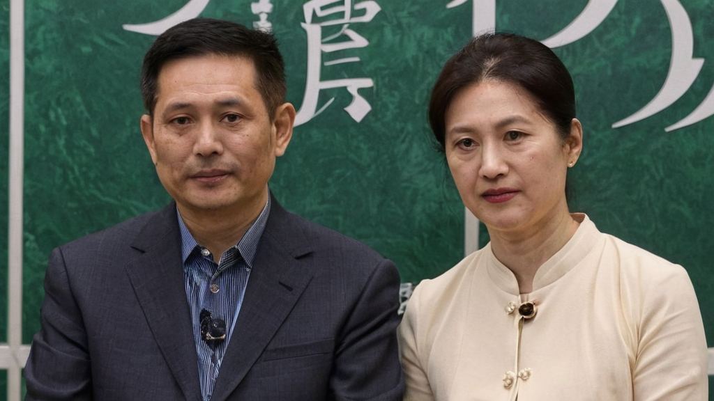 叫小乔吃瓜娱乐的主播疑似与娱乐圈小道消息内部人士有联系引发热议