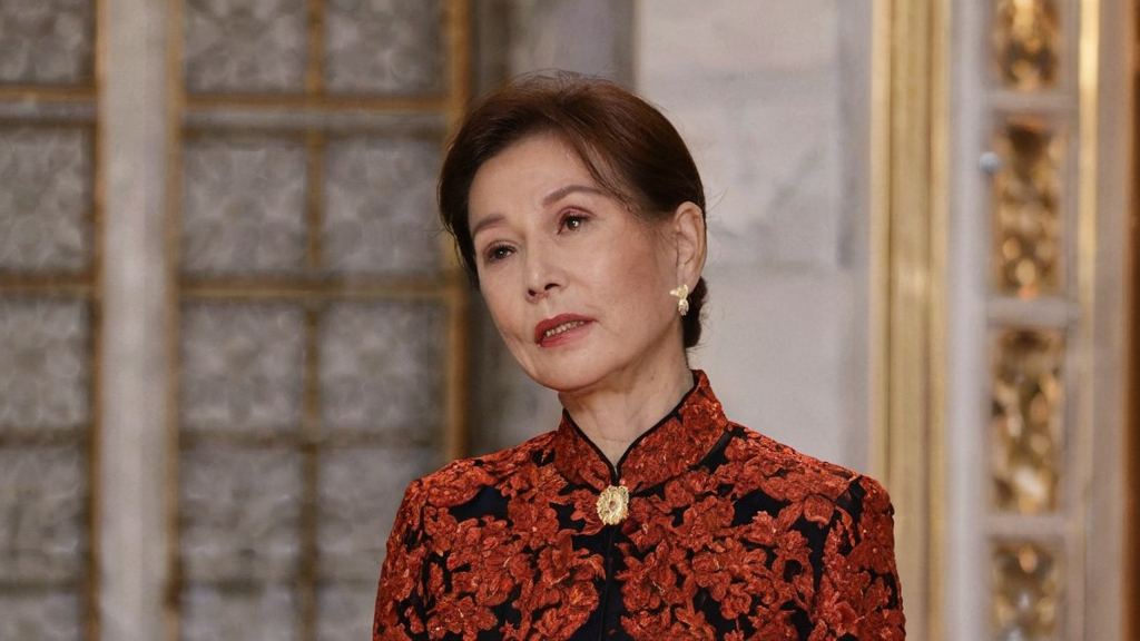 头条号新手曝光明星恋情速度比高铁还快成焦点