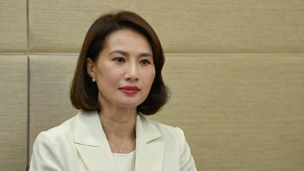 娱乐吃瓜大军关注的女艺人老公小说引发热议